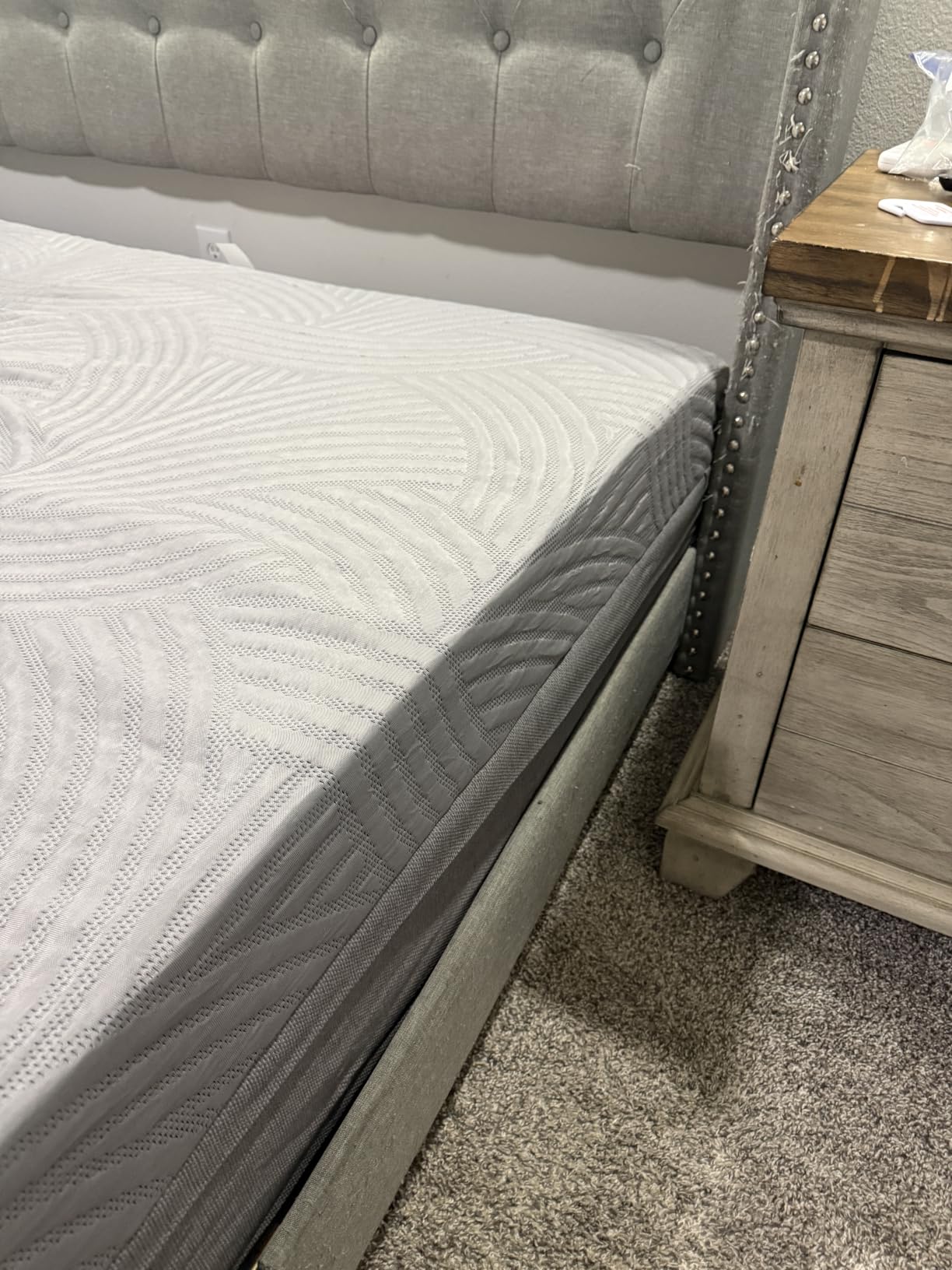 Sweetnight CoolNest 14 Inch King Size Mattress,Cooling Memory Foam Mattress customer photo 1
