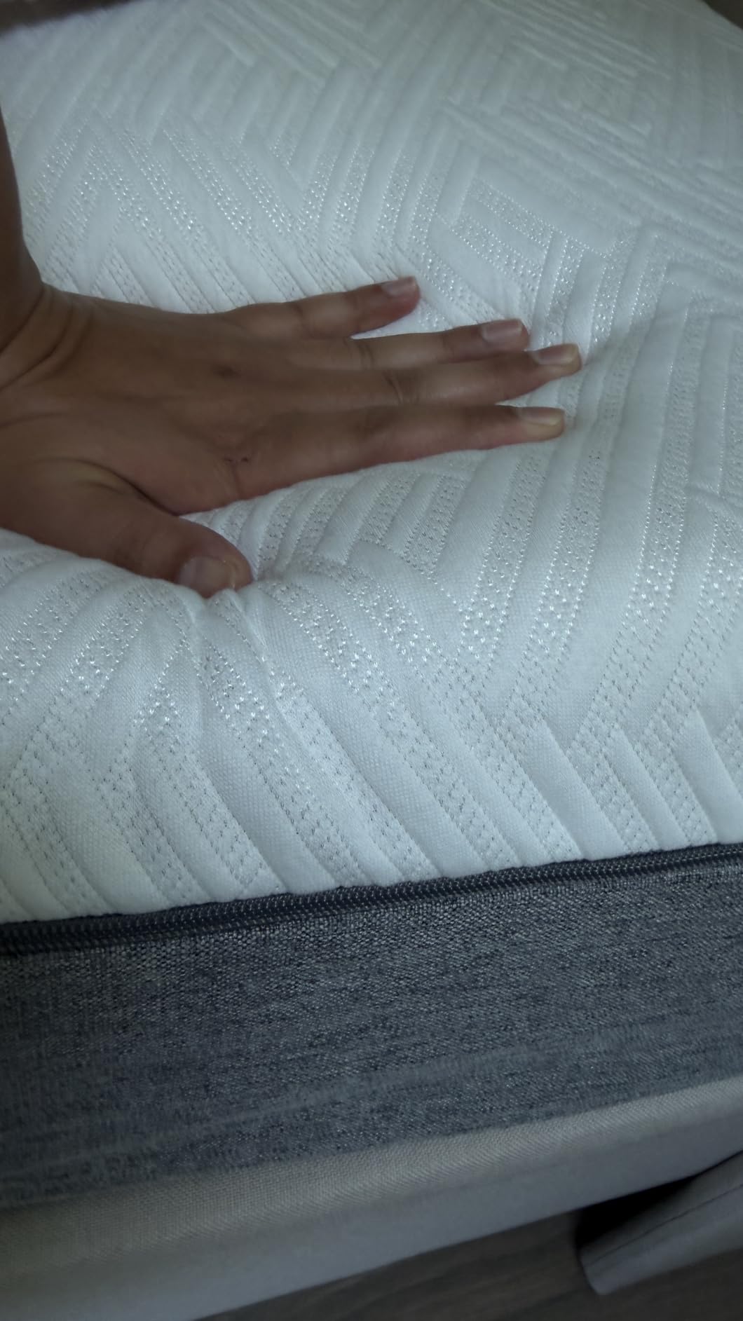 Novilla Bliss Memory Foam Mattress Queen, 10 Inch Gel Queen Mattress customer photo 2