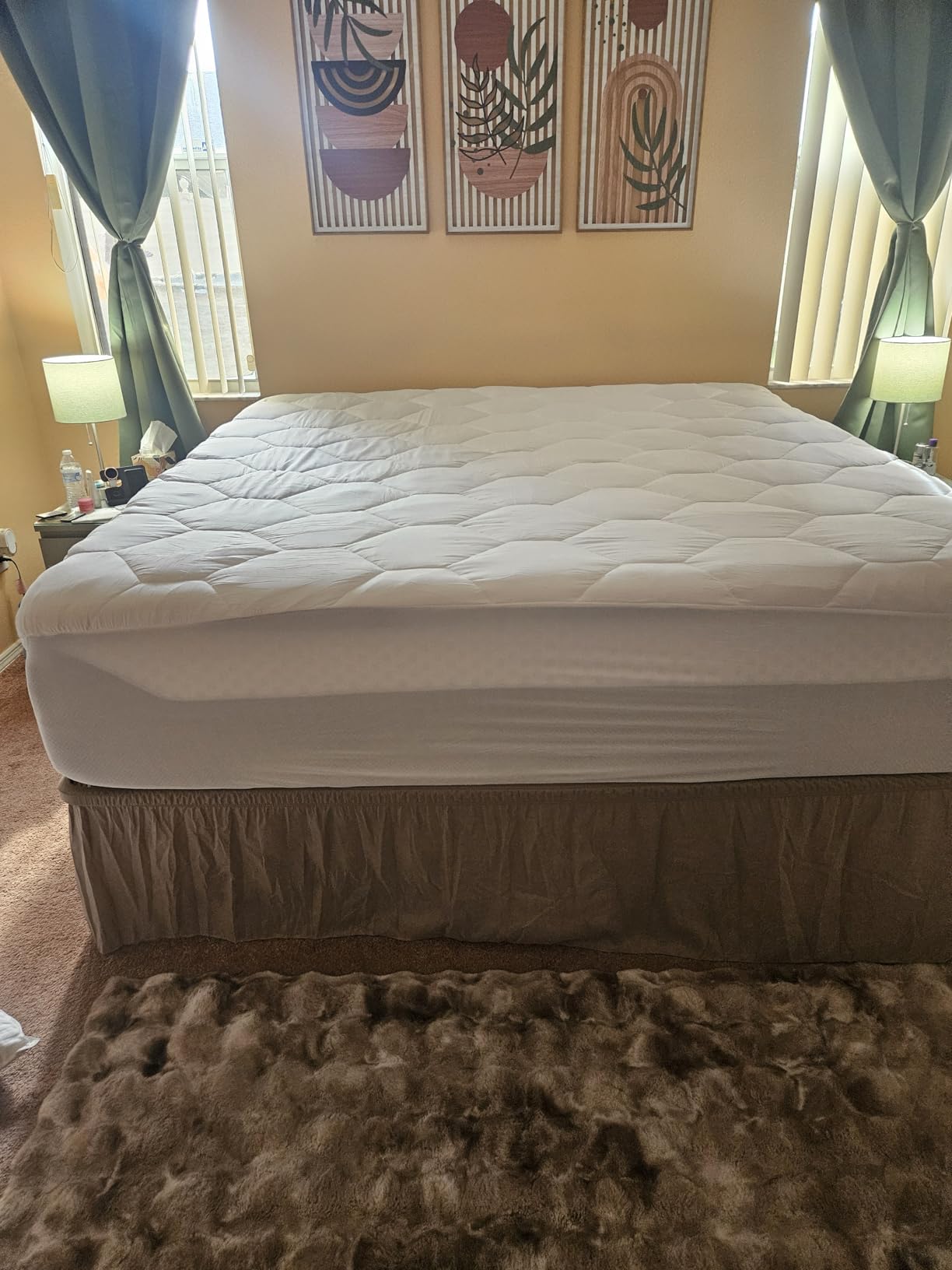 Favorland Mattress Topper Queen Size - Cooling Extra Thick Breathable Viscose Made from Bamboo Mattress pad - Soft Quilted Fitted Mattress Cover with 900 GSM Down Alternative Fill (8-21”Deep Pocket) customer photo 1