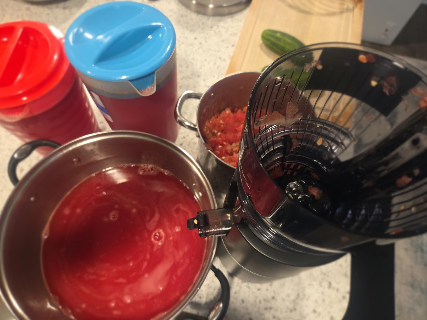 Godspeeds 6-inch Chute Cold Press Juicer Machine customer photo 1