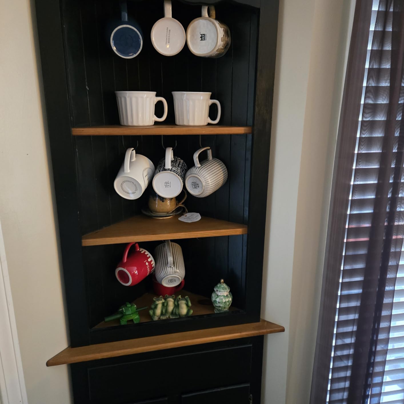 3pcs Under Cabinet Mug Hooks,Adhesive/Screw 2 Ways Install Mug Holder,Coffee Cups Hook with 9 Hooks,Mug Organizion Rack for Displaying Mugs/Cups/Kitchen Utensils (Black) customer photo 1