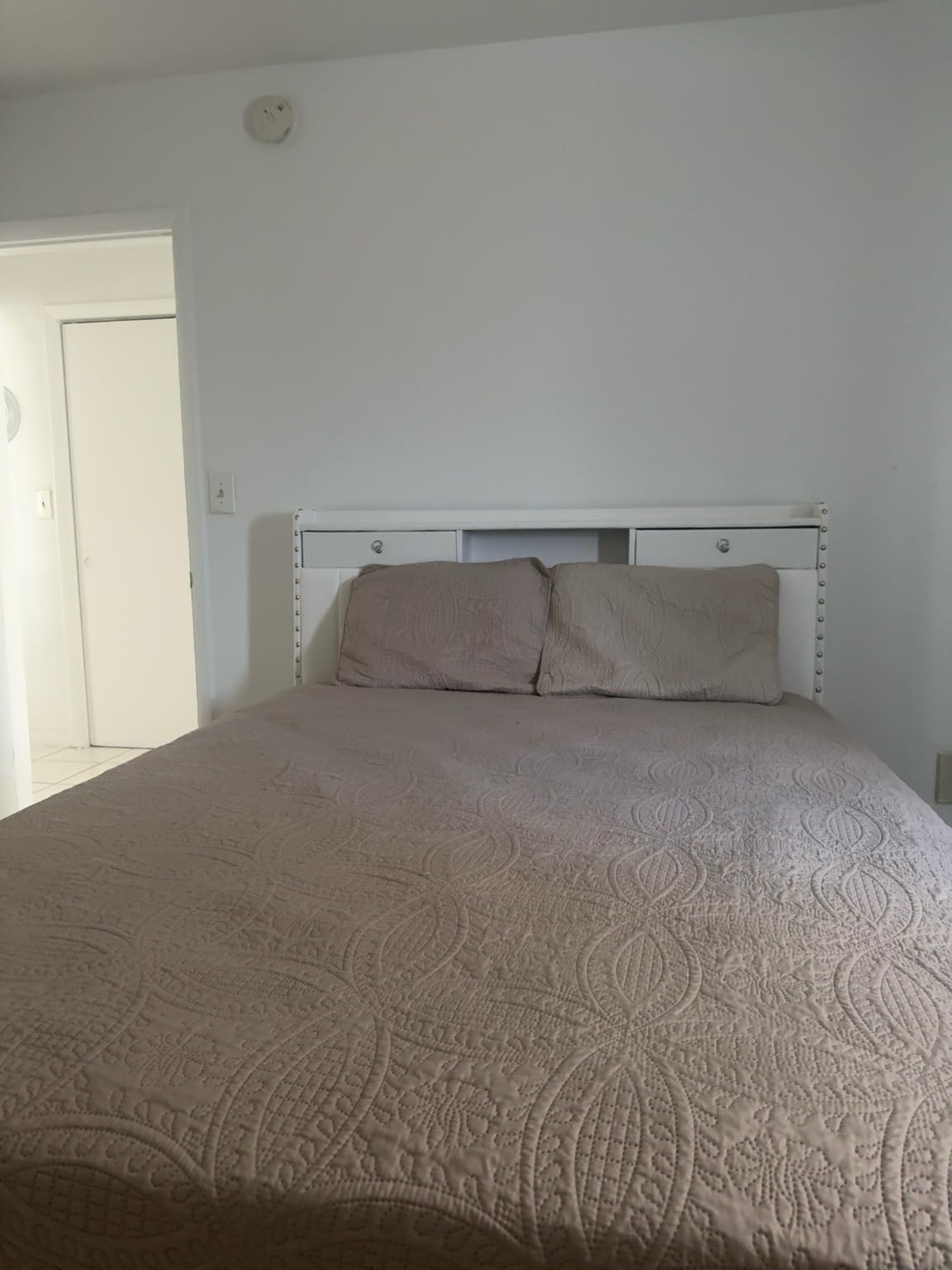 CypBed Queen Bed Frame with 2-Tier Storage Headboard ＆ 4 Storage Drawers customer photo 2