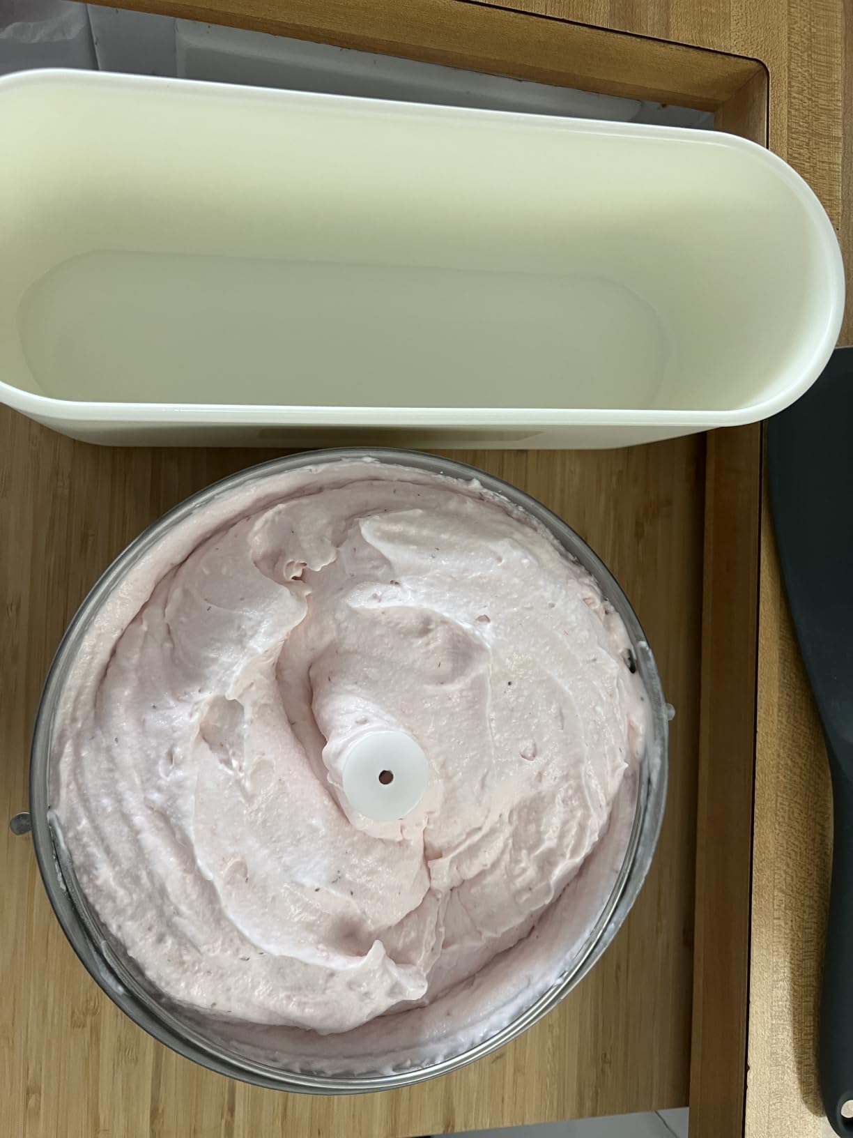 VEVOR Automatic Ice Cream Maker with Built-in Compressor, 1.5 Quart No Pre-freezing Gelato Maker, Electric Sorbet-Maker, 3 Modes Compressor Ice Cream Machine for Home Kitchen customer photo 2