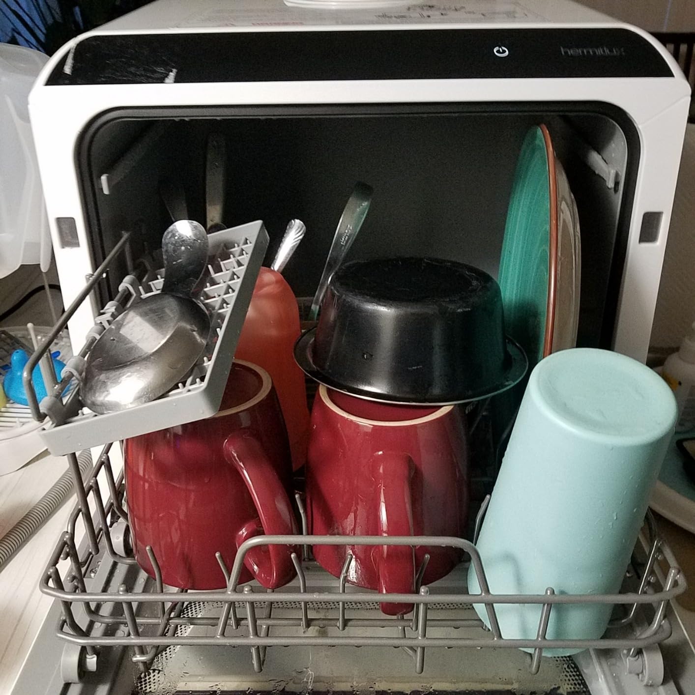 Hermitlux Slim Countertop Portable Dishwasher for Small Spaces customer photo 1