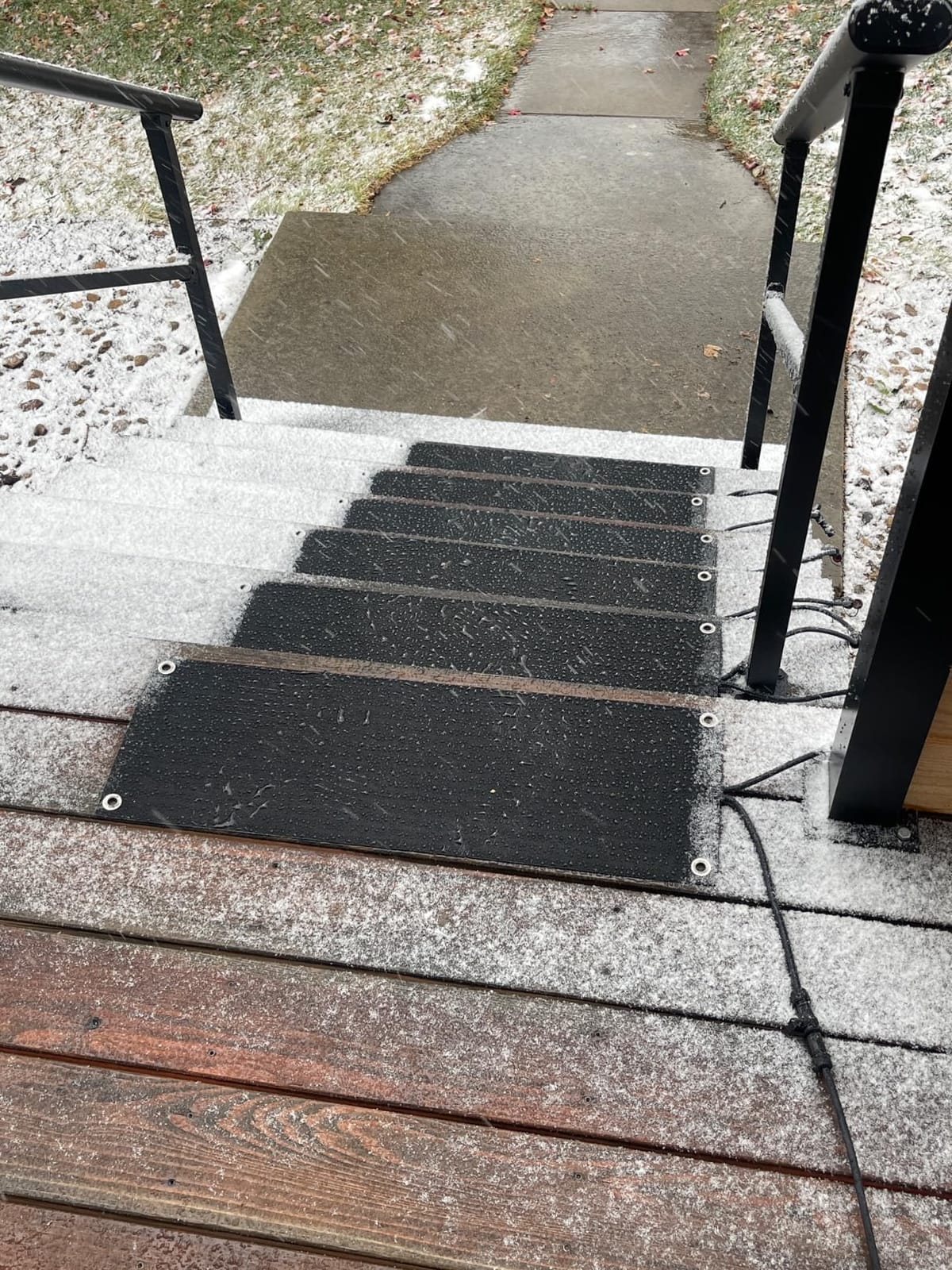 mestyl Heated Snow Melting Mats Outdoor, 10 x 30 Inch Heated Outdoor Mats, Snow and Ice Melting Mats No-Slip Winter Outdoor Heated Mats for Stair, Walkway, Steps, Sidewalks, Decks, Driveway, 4Pcs customer photo 2