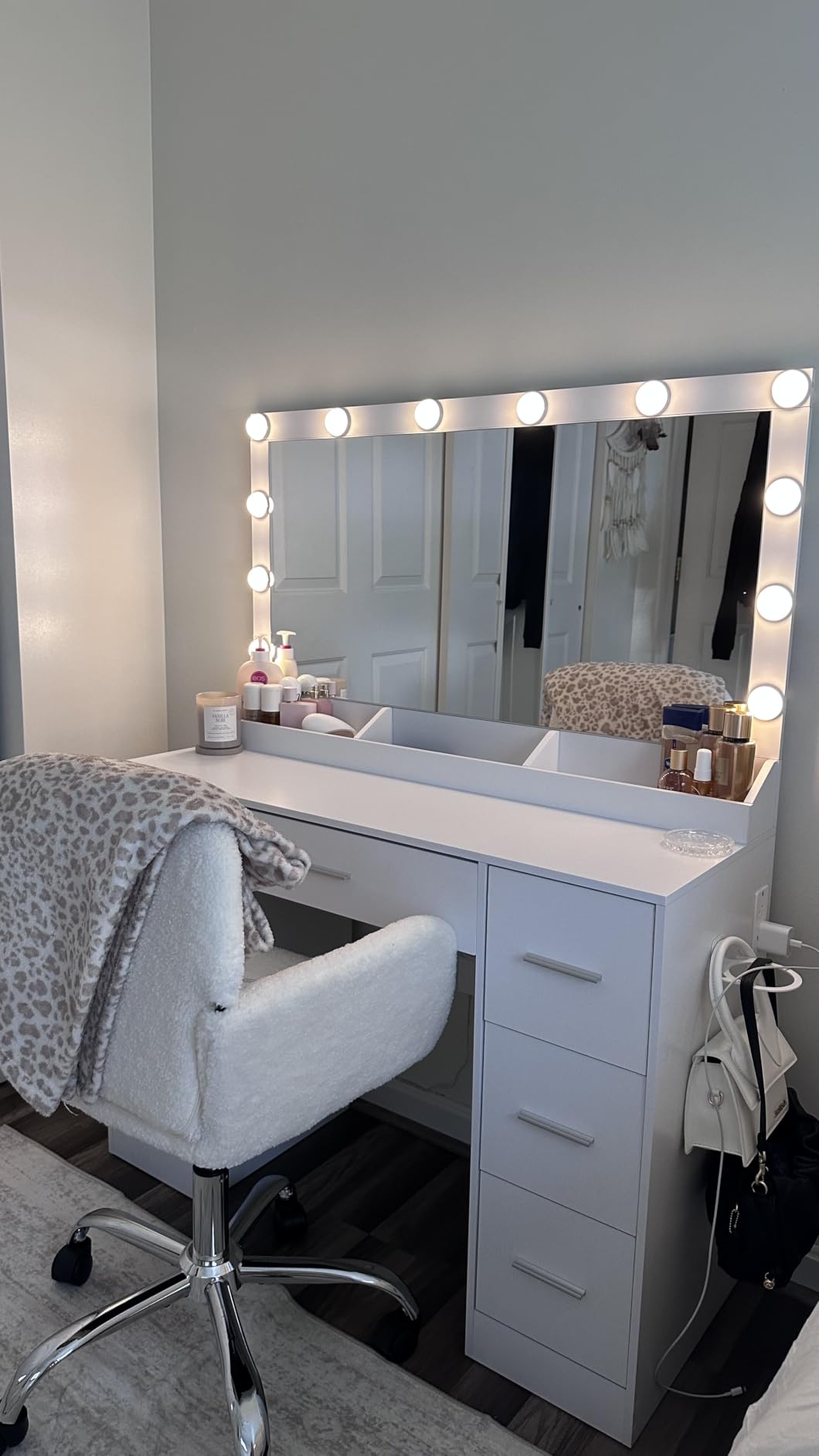 FIONESO Vanity with Large Mirror and 12 LED Lights, Vanity Desk with 7 Drawers & Hairdryer Holder, Makeup Vanity Desk with Charging Station for Women, Girls, 3 Lighting Color Adjustable, White customer photo 1
