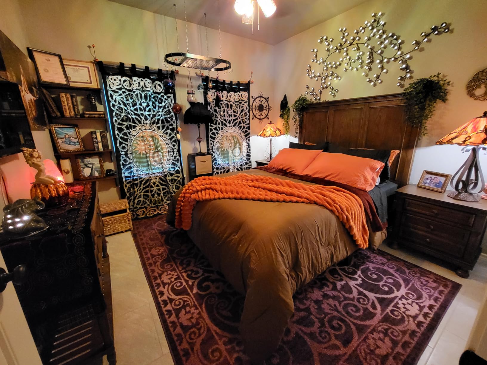 AMERLIFE Solid Wood 3-Piece Set, Queen Bed & 2 Nightstands, Dark Brown customer photo 1