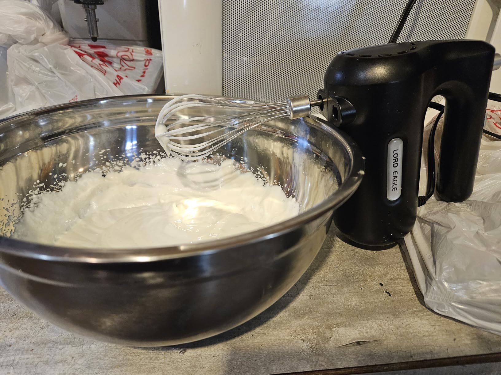5-Speed Hand Mixer Electric With 4 Mixing Bowls Set customer photo 1