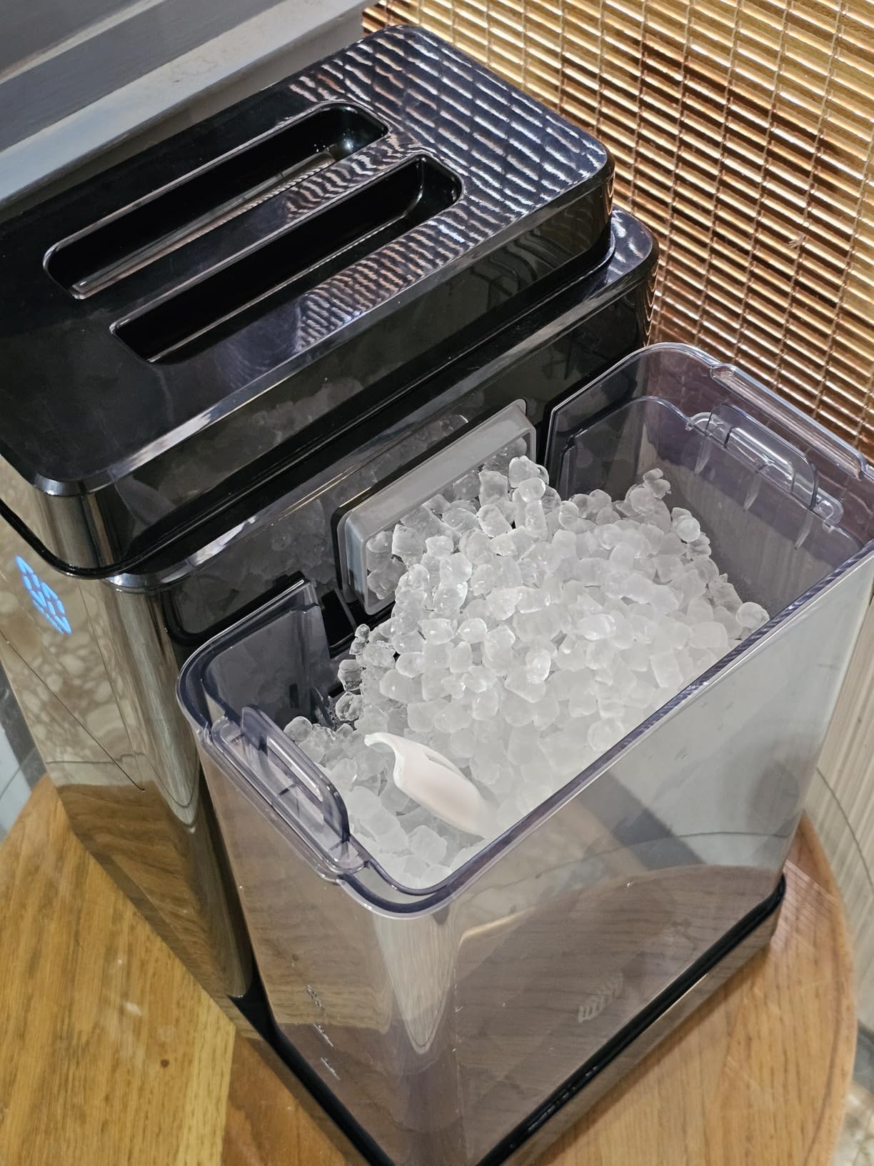 Silonn Nugget Ice Maker Countertop with 3L Detachable Tank, 44 lbs/Day Self‑Cleaning with Timer, Chewable Nugget Ice Machine for Home Bar Party Office, Summer Cold Drinks, Black customer photo 2