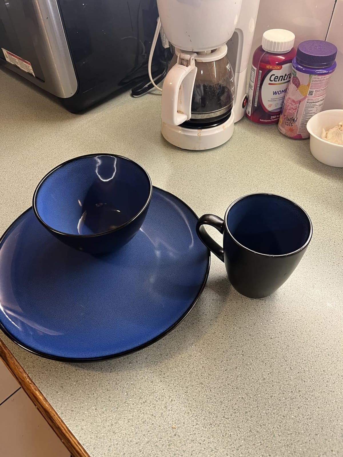 Gibson Elite Castle Peak Plates and Bowls Set, 12-Piece Dinnerware Set, Blue Reactive Glaze Stoneware Dishes, Dinner Plates, Salad Plates & Cereal Bowls customer photo 2