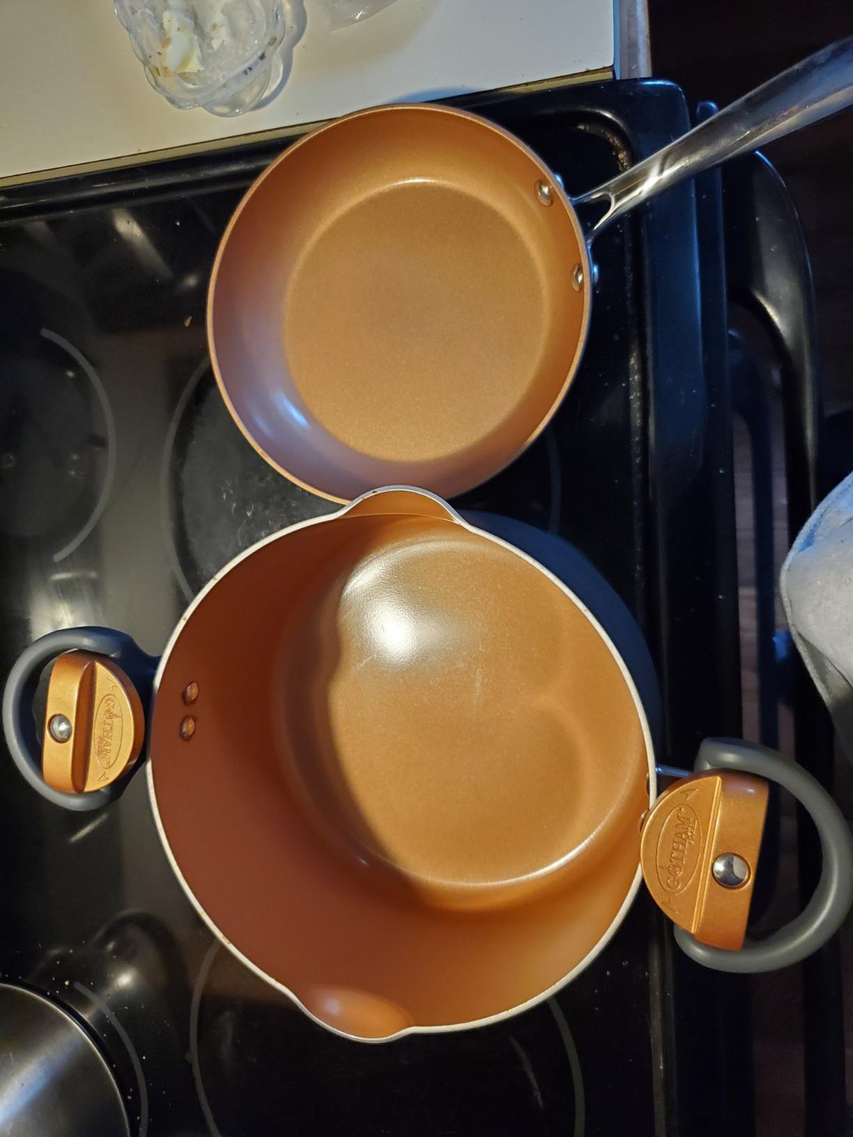 GOTHAM STEEL HAMMERED 13 Pc Ceramic Cookware Set, Titanium & Diamond Coated customer photo 2