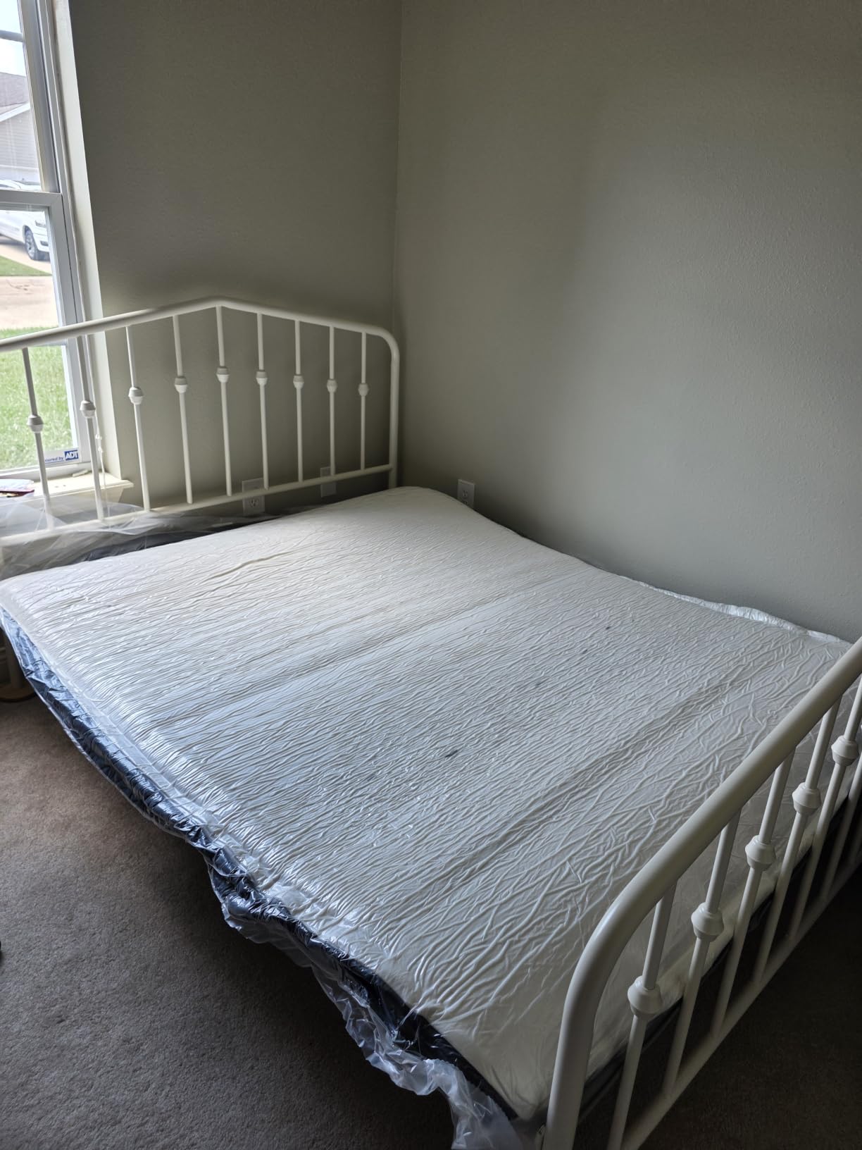 Extra Firm Queen Mattress – 14