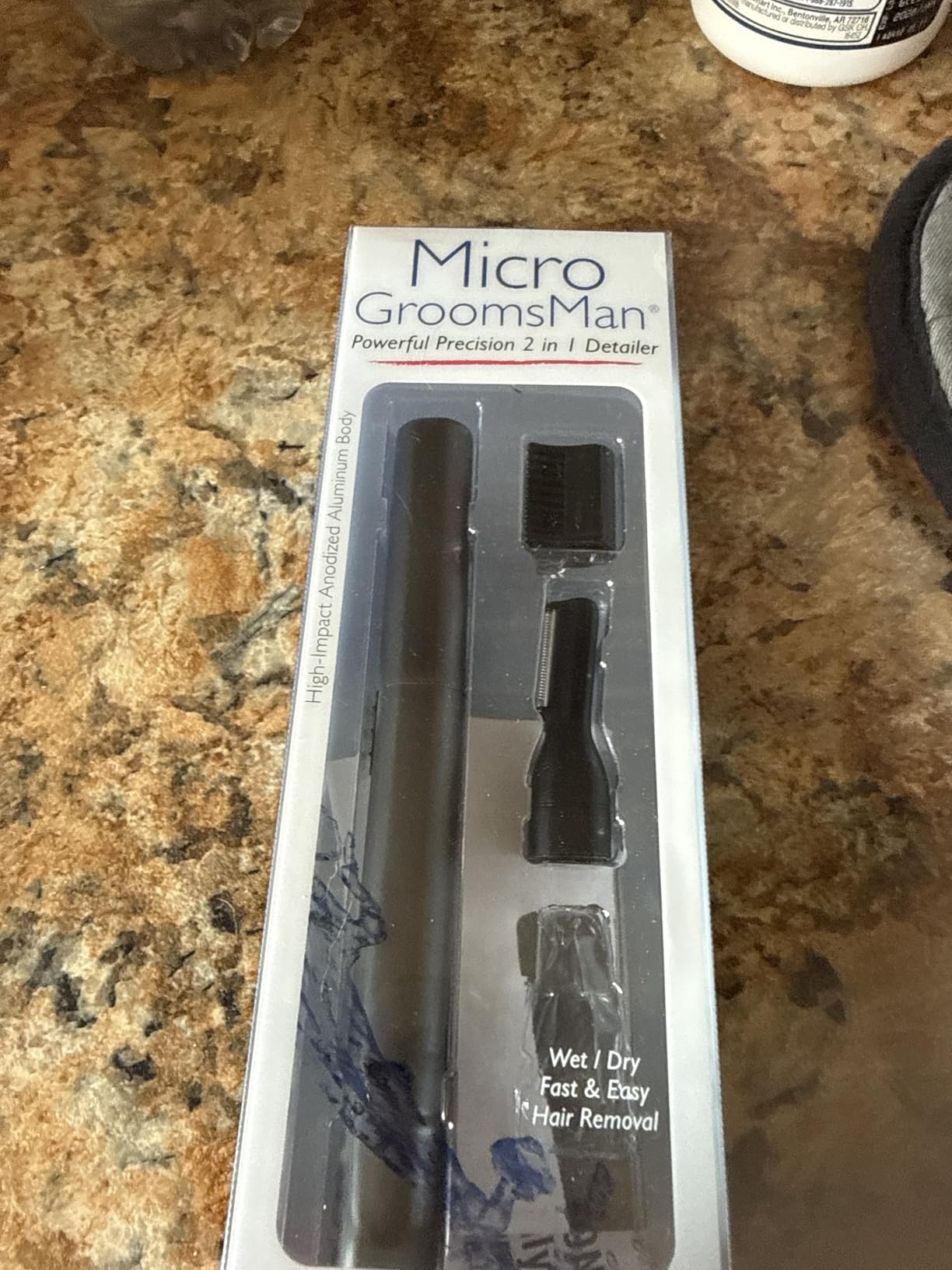 Wahl Micro Groomsman Battery Personal Trimmer for Eyebrows, Nose & Ear customer photo 2