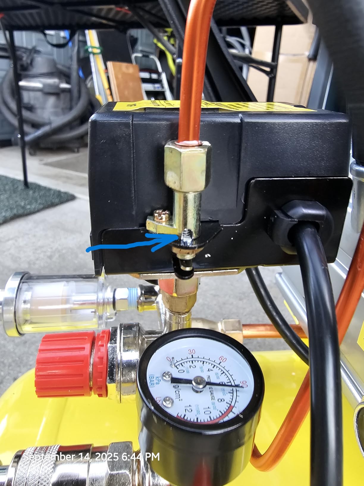 Stark USA 3.5HP 10 Gallons Air Compressor Tank Ultra Quiet Horizontal Tank Adjustable Pressure Ideal for DIY, Home & Garage Applications, 8.37 CFM customer photo 1