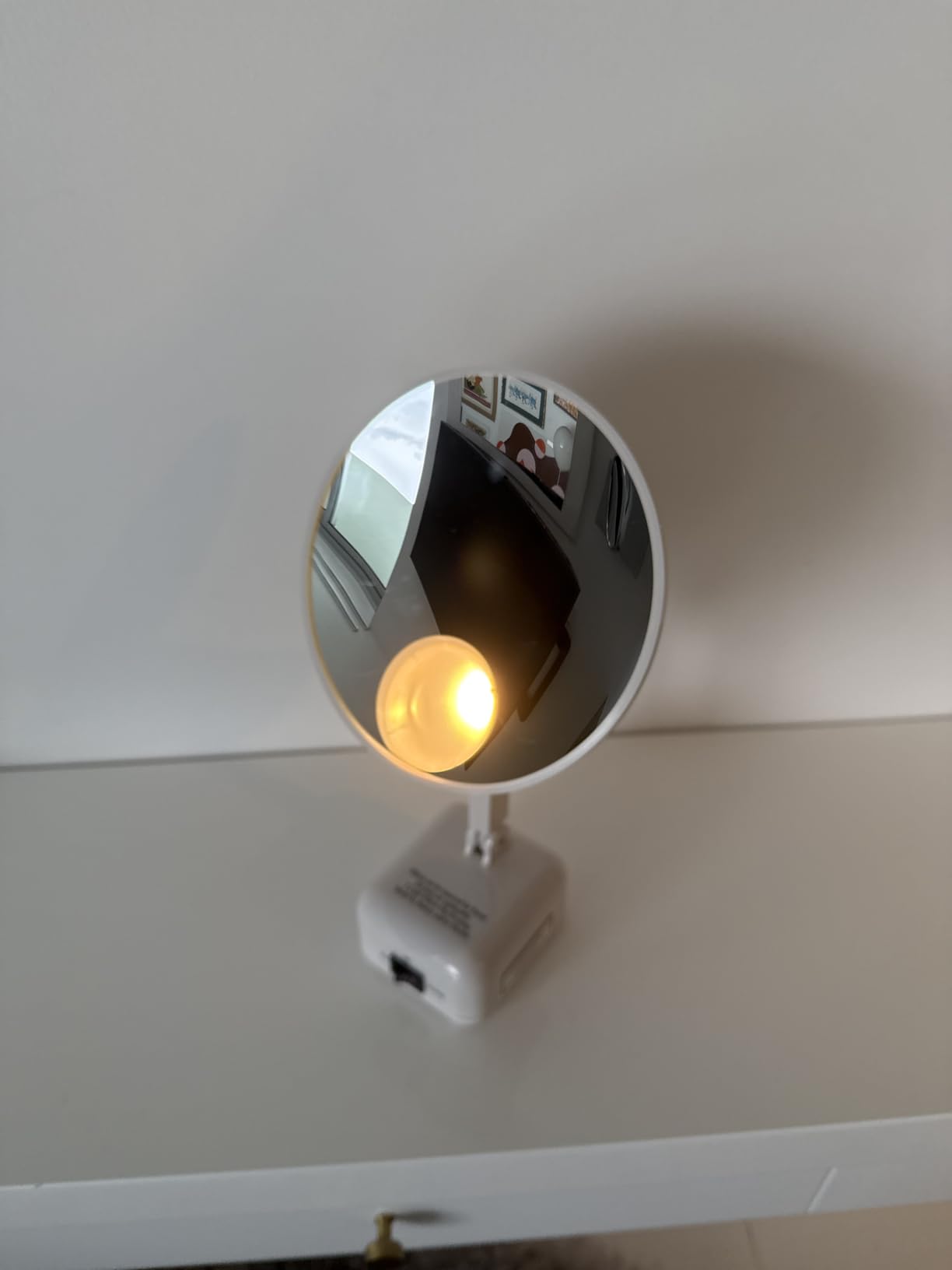 Floxite FL-615-2 15X Magnifying Mirror with Light customer photo 1