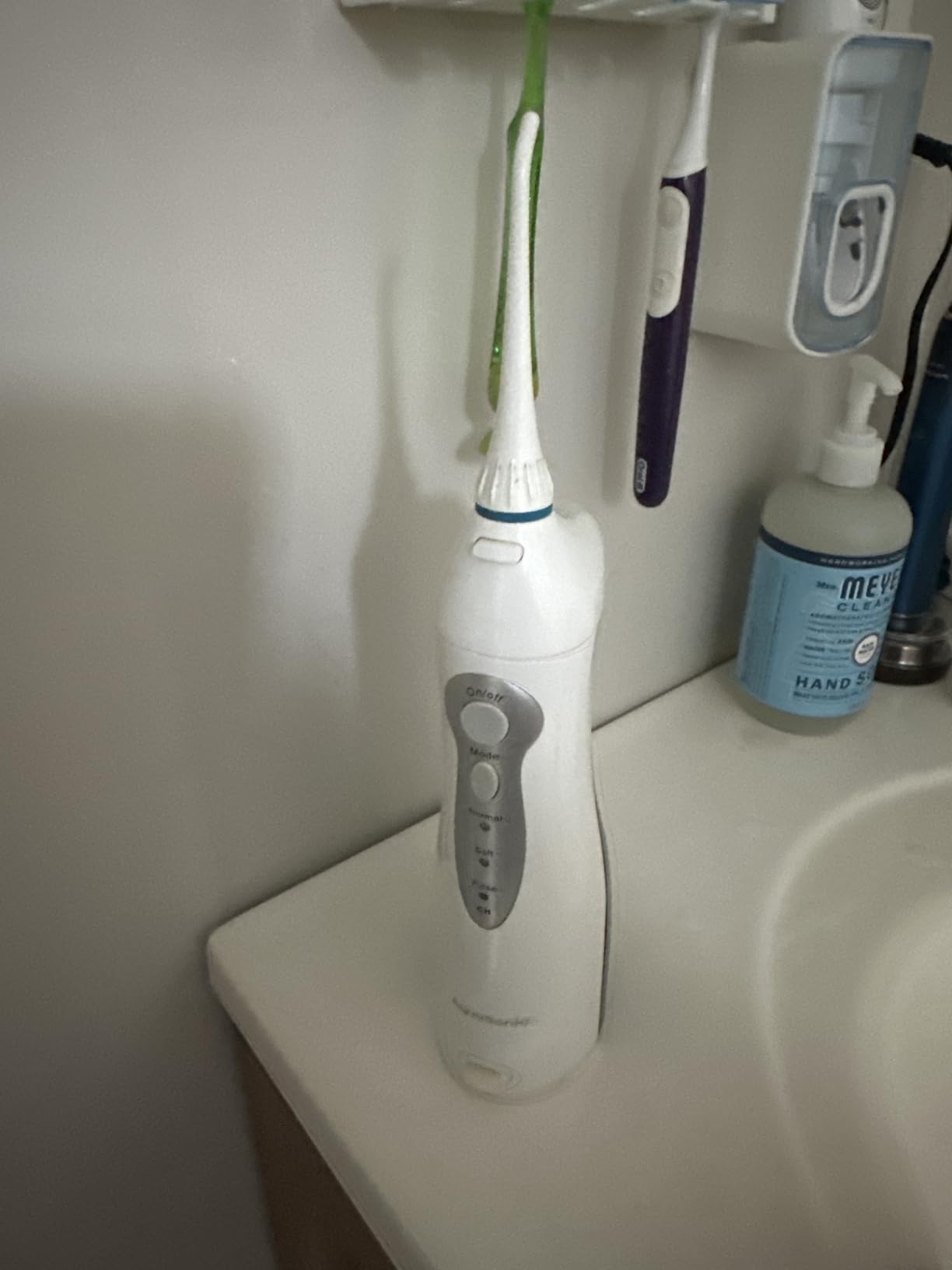 AquaSonic Aqua Flosser Water Flosser, ADA Accepted, White customer photo 2