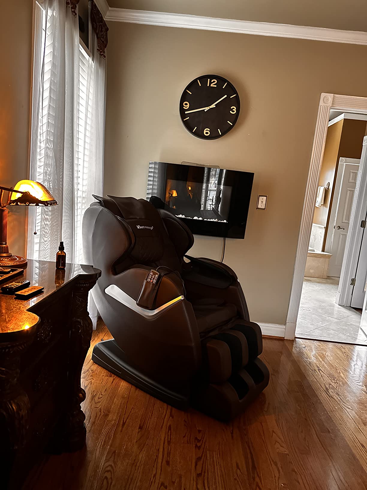 BestMassage Massage Chair Zero Gravity Full Body Electric Shiatsu Massage Chair Recliner with Foot Rollers Built-in Heat Therapy Air Massage System Stretch Vibrating for Home Office customer photo 2
