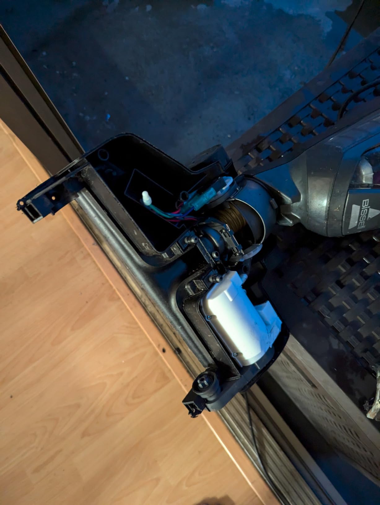 Bissell CrossWave Pet Pro Wet Dry Vacuum Mop, Hard Floors, 2306A customer photo 2