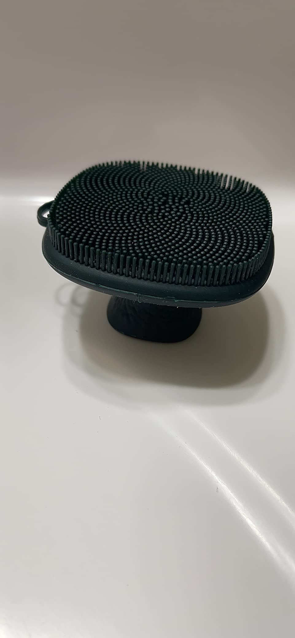 VWMYQ Silicone Face Scrubber for Men & Women, Manual Waterproof Facial Cleansing Brush for Exfoliating‑Black customer photo 1
