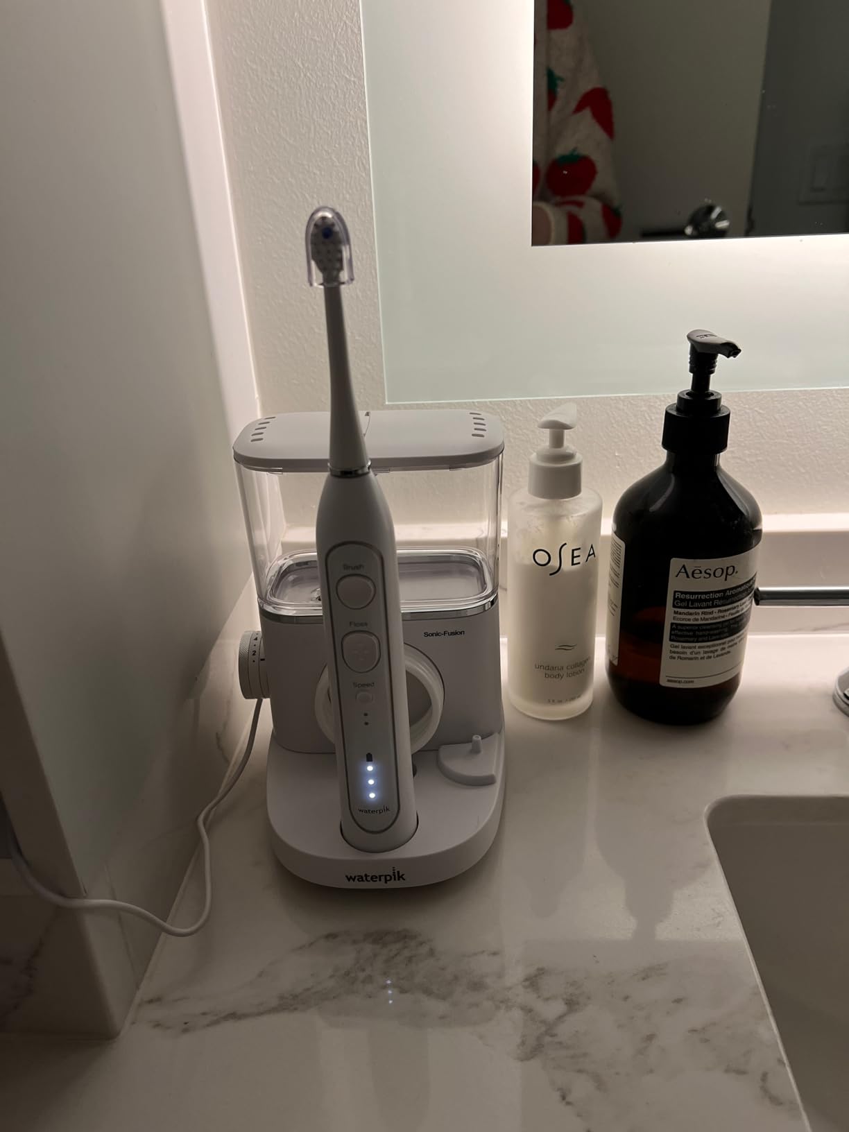 Waterpik Sonic-Fusion Flossing Electric Toothbrush Water Flosser, White customer photo 2