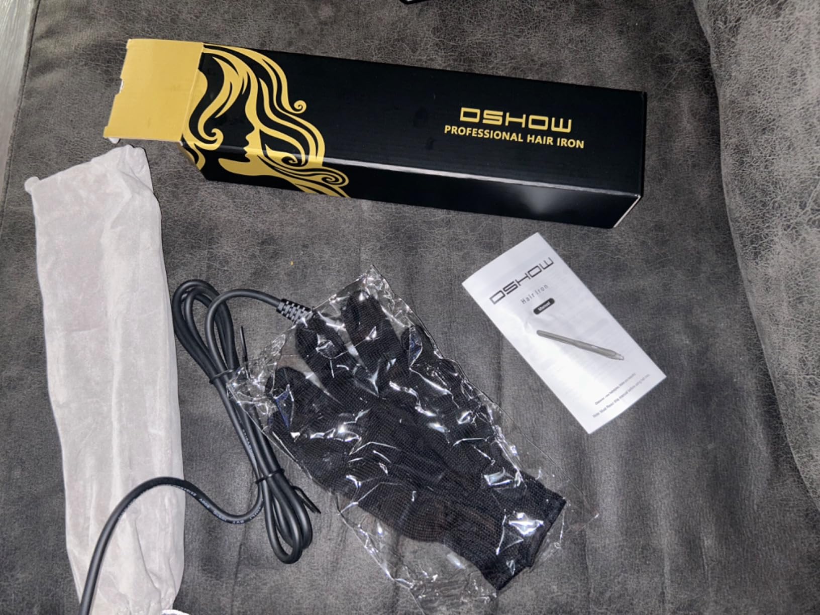 DSHOW 1/2-Inch Mini Flat Iron Hair Straightener for Short, Thin and Medium Hair, Tourmaline Ceramic Travel Hair Straightener with Pouch, 6 Heat Settings, Dual Voltage, Black customer photo 2