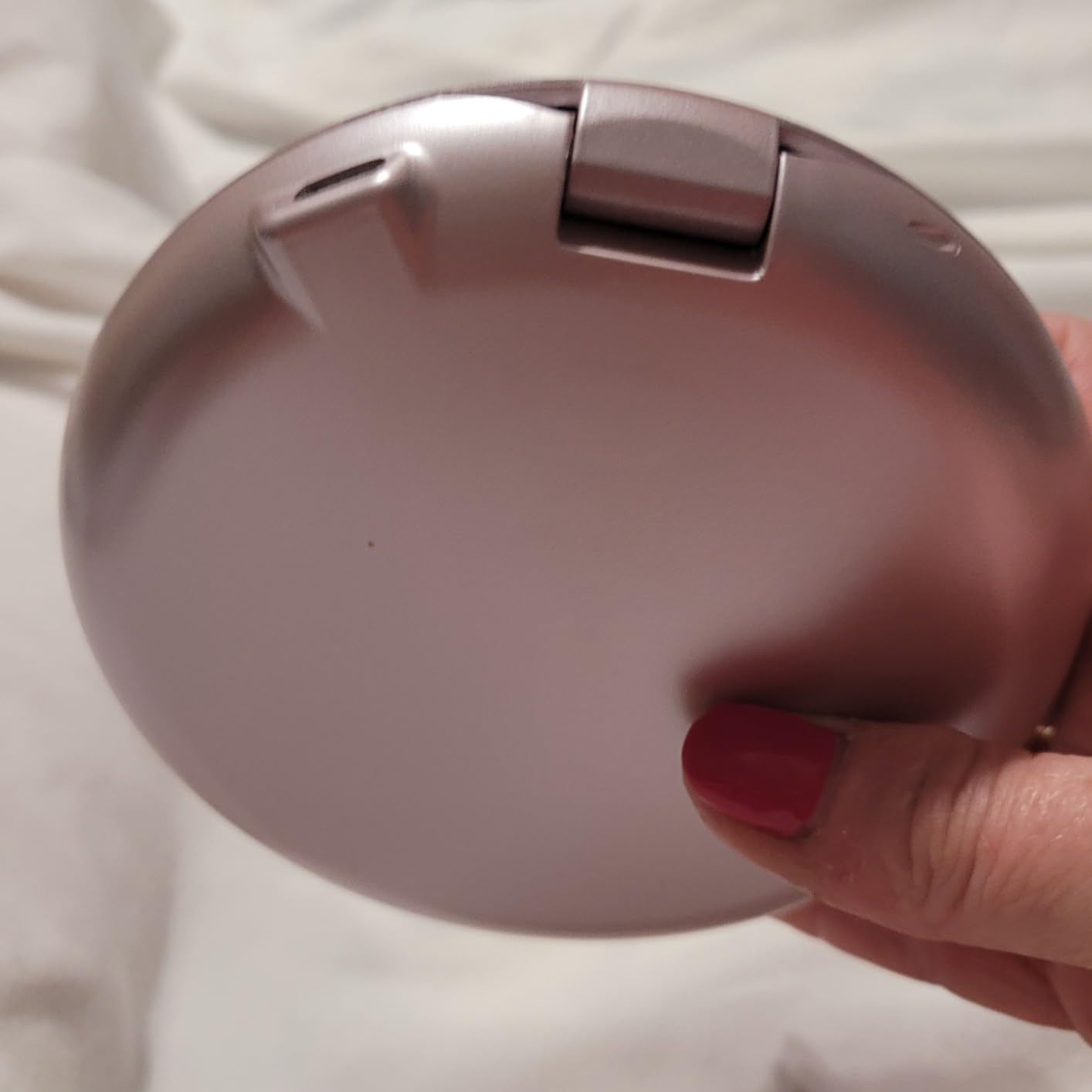 Fancii Taylor LED Lighted Travel Makeup Mirror, Rechargeable with 10x/1x Magnifying & 3 Light Settings - Compact, Portable, Large 5” Wide Hand Mirror for Handbag and Purses (Rose Gold) customer photo 1