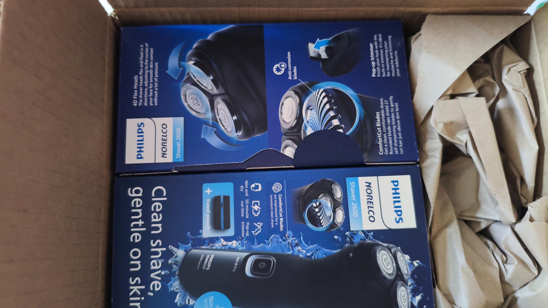Philips Norelco 2600 Electric Shaver, Dark Forest Green customer photo 1
