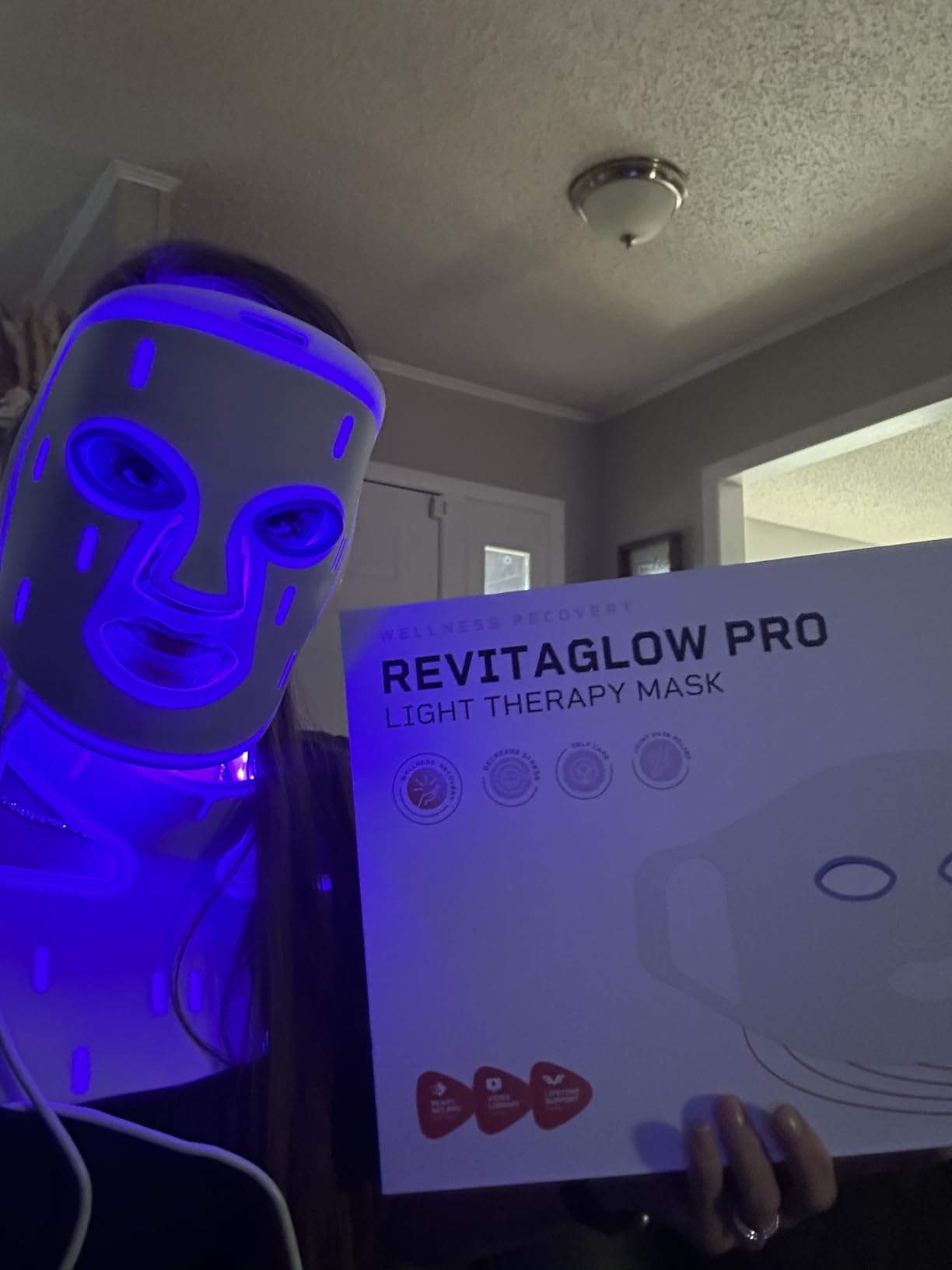 LifePro Revitaglow Red Light Therapy Mask - Triple Chip LED Face Mask customer photo 2