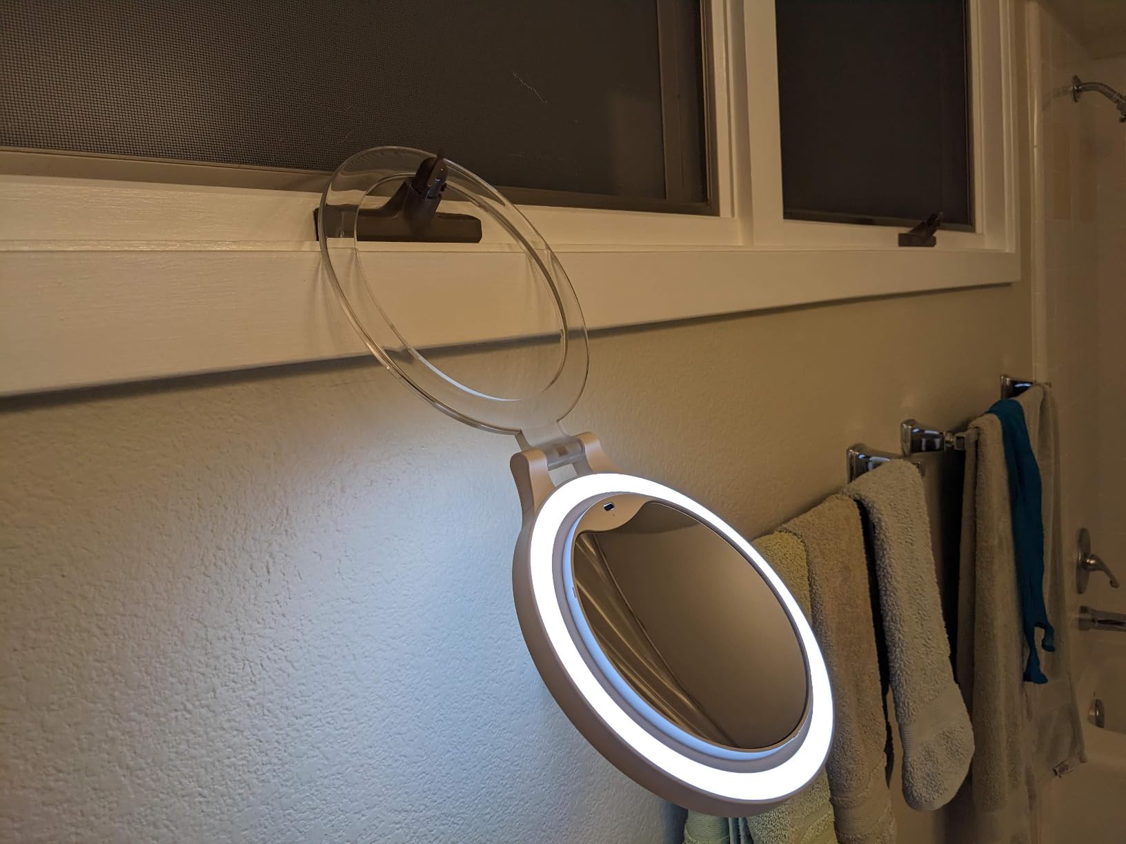 FASCINATE Travel 30X/1X Magnifying Mirror with Light Double Sided Mirror customer photo 1