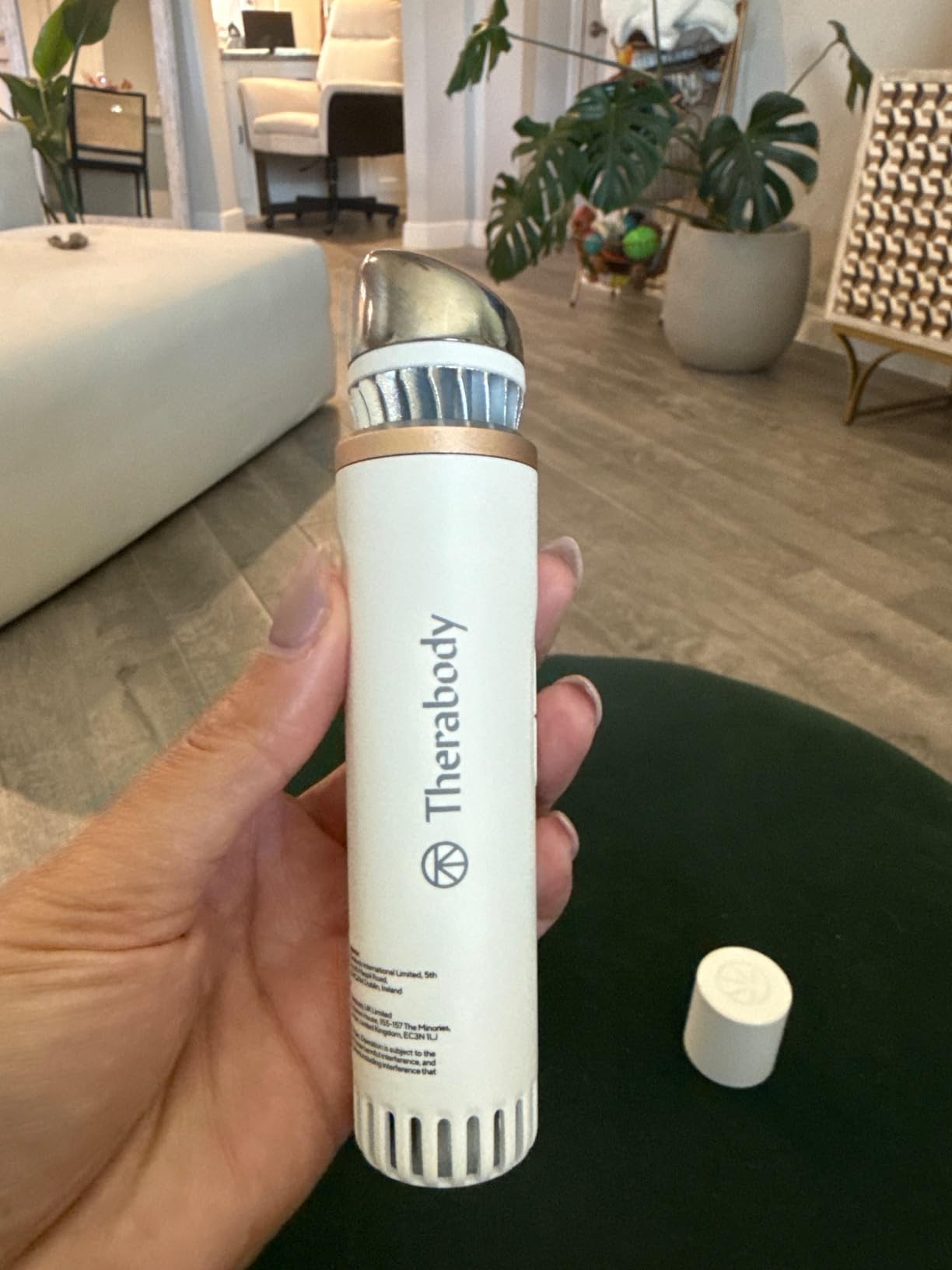 Therabody TheraFace Depuffing Wand – Cold and Heat Skincare Treatment to Depuff and Glow; Beauty Wand, Face Roller and Eye Massager for Eye Puffiness, Dark Circles and Skin Radiance (Indigo) customer photo 1