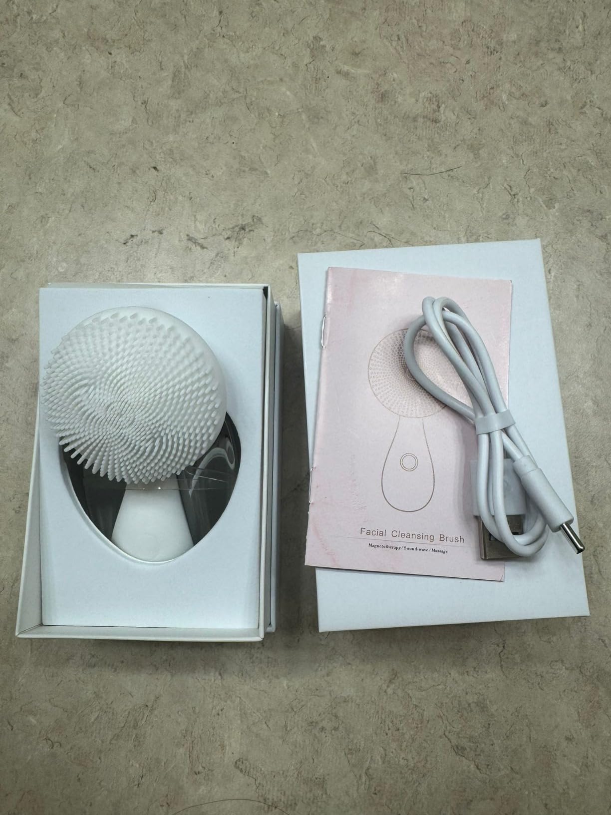 Ccigedy Face Scrubber, Electric Facial Cleansing Brush (Black) customer photo 1