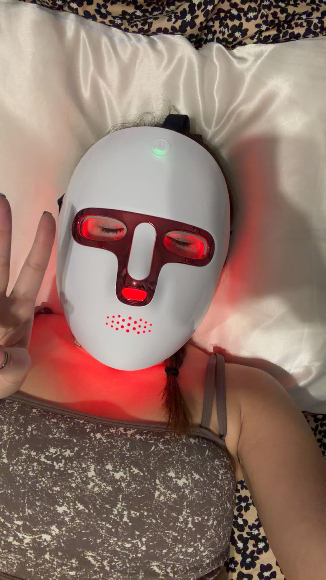 Red Light Therapy for Face, 7 Color LED Face Mask, Cordless Rechargeable customer photo 2