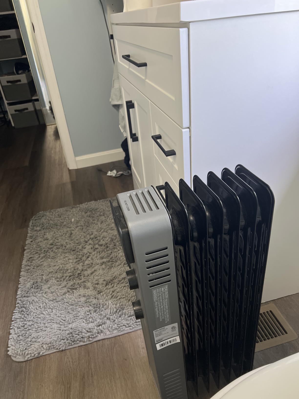 Pelonis Oil Filled Radiator Heater for Large Space, 2025 Upgraded, Space Heaters with 1500W Quiet Warmth Radiant Heater, 3 Heating Modes, Overheat & Tip-Over Protection, Adjustable Thermostat, White customer photo 1