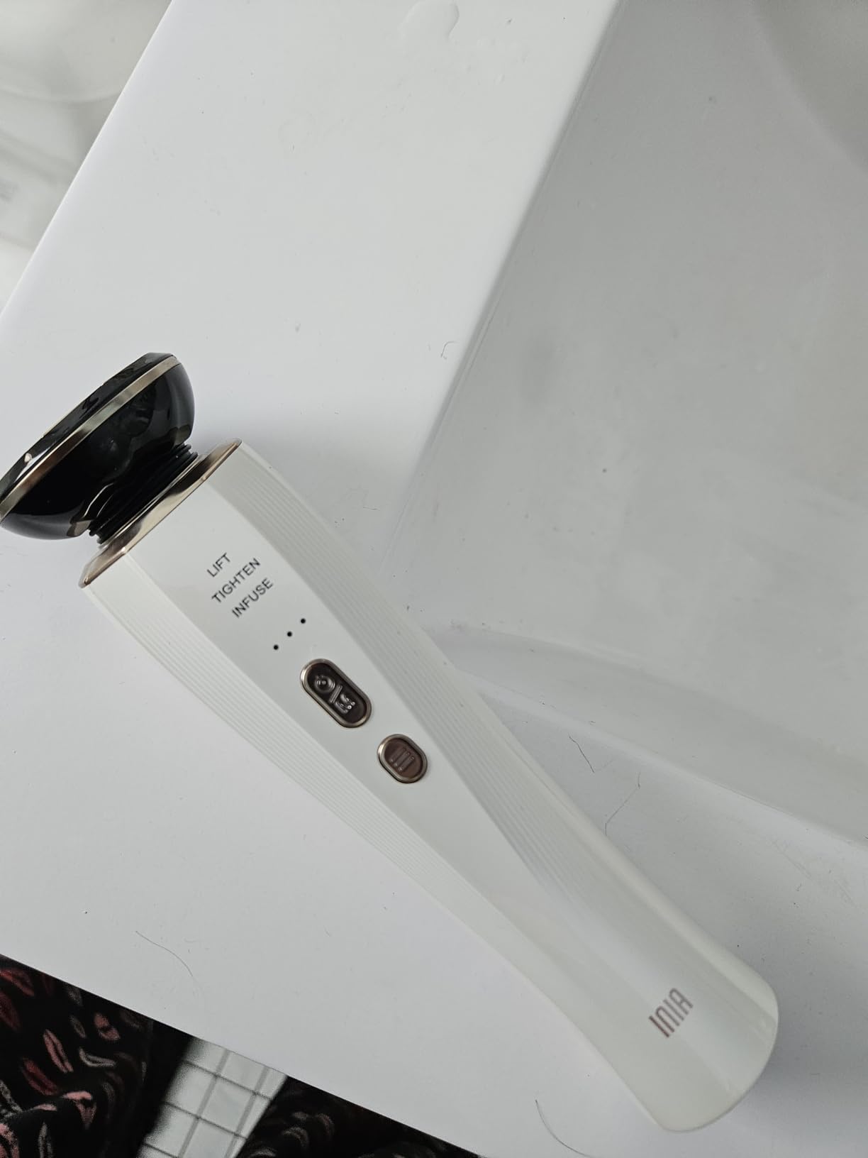 INIA FLARE 3-in-1 Microcurrent Facial Device Red Light Therapy for Face customer photo 2